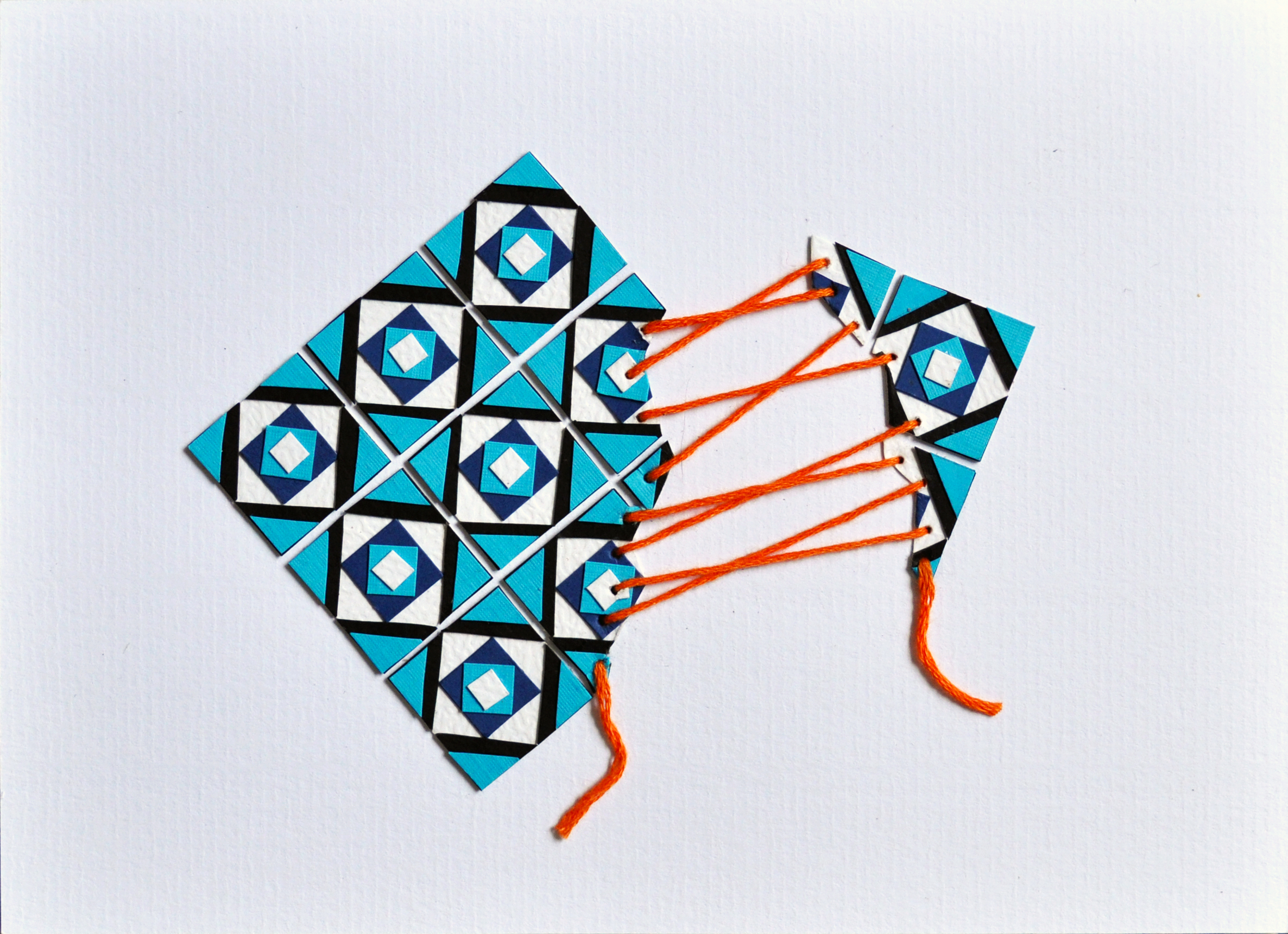 Cuadro. Collage compuesto por patterns e hilo, hecho por gnivaria en el año 2022